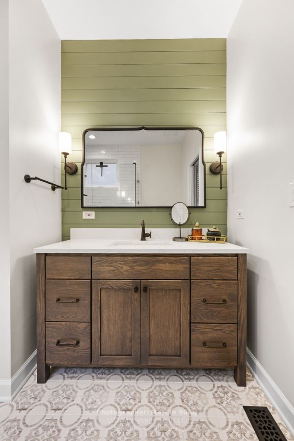Chicago Small Master Bathroom With Shower