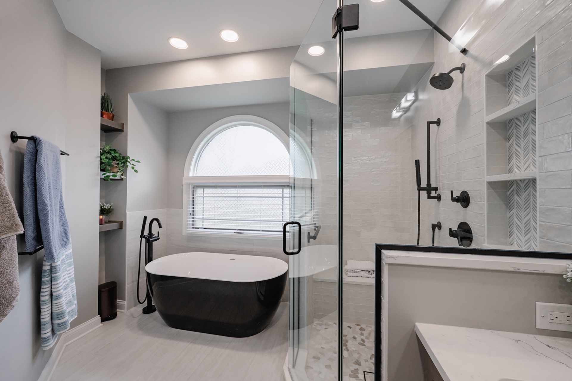 Master Bathroom, Porcelain Tile and Vanity