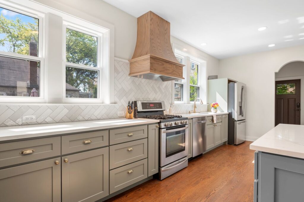 New bright kitchen